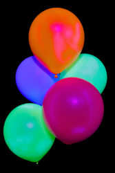 25 maxi ballons ovales mix de couleurs fluo Ø45 cm