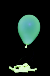 50 Mini Ballons ovales jaune fluo Ø13 cm